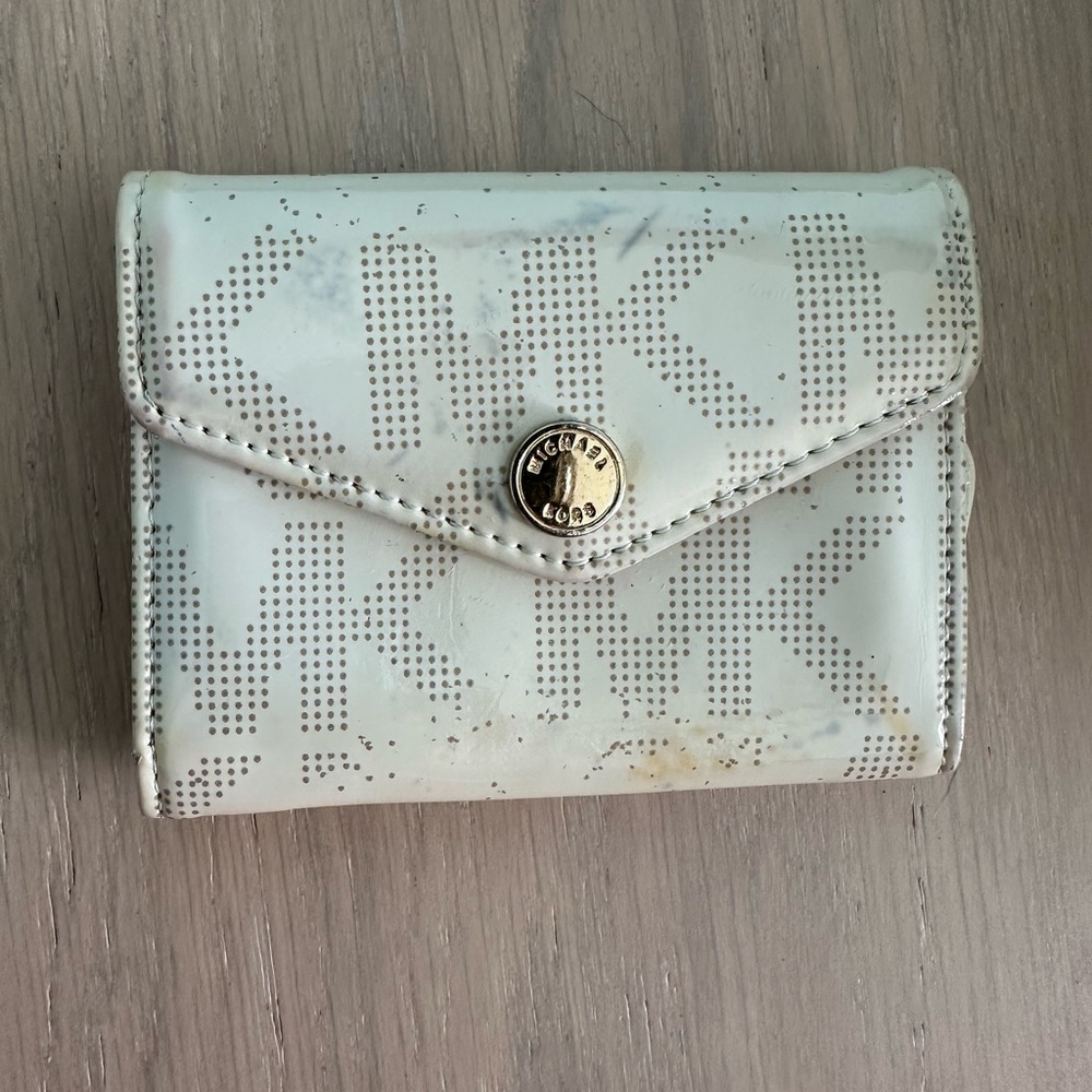 Michael Kors Cream Wallet with Gold Accents